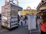 et comme le stand en a l’air, vous pouvez demander à la dame au sujet de votre visite